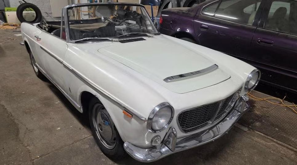 Fiat 1500 Osca cabriolet de 1960 retrouvée dans un garage