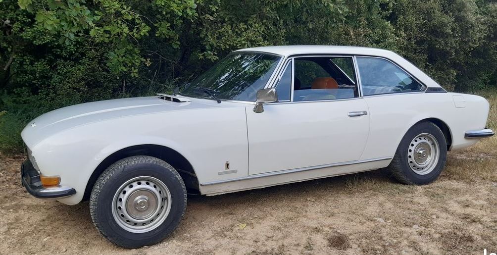 Peugeot 504 Coupé 1979 à boîte automatique retrouvée en bon état