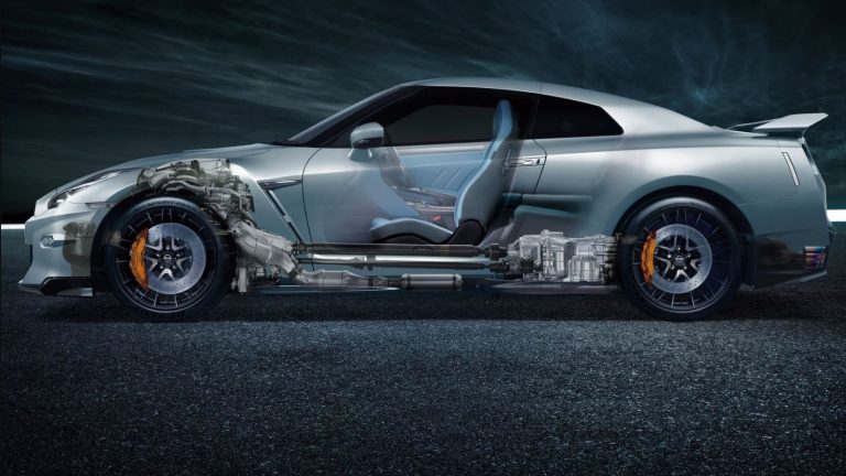 Nissan GT-R R35 montrant l’architecture de sa transmission ATTESA E-TS
