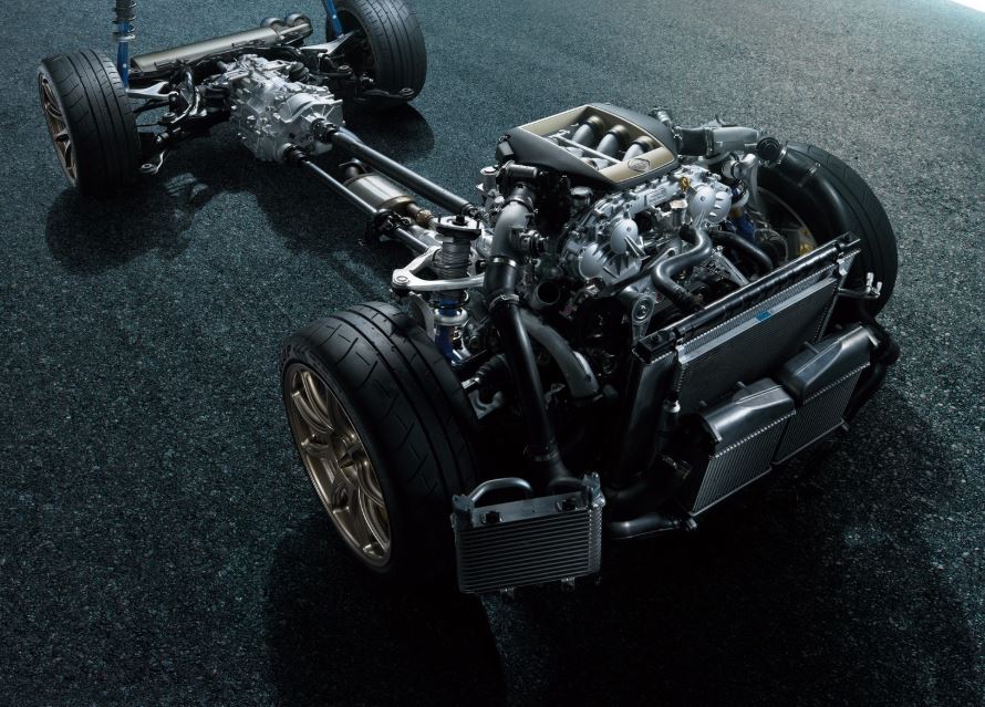 Moteur V6 biturbo et transmission intégrale ATTESA de la Nissan GT-R R35