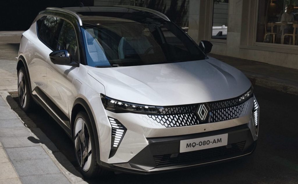 Renault Scénic E-Tech électrique, troisième voiture électrique la plus vendue en France en 2026