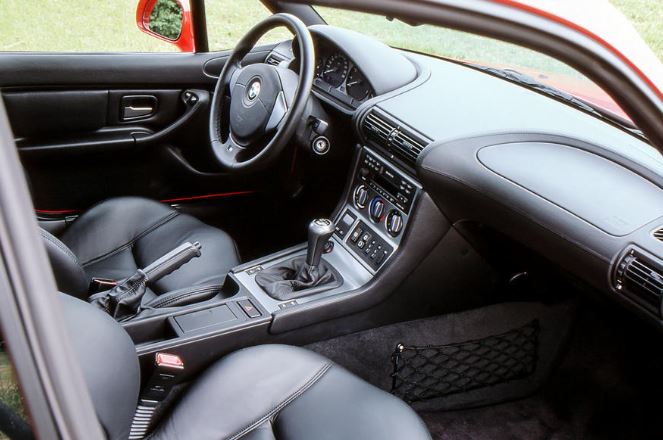 Habitacle de BMW Z3 M Coupé avec boîte de vitesses manuelle