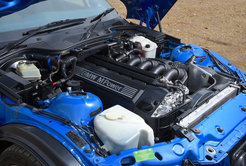 Moteur six cylindres BMW M Power de la BMW Z3 M