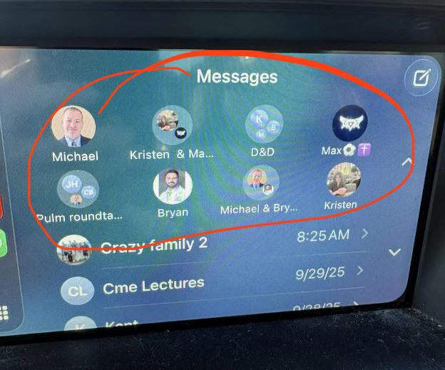 Contacts et messages personnels encore affichés sur l’écran d’une voiture connectée