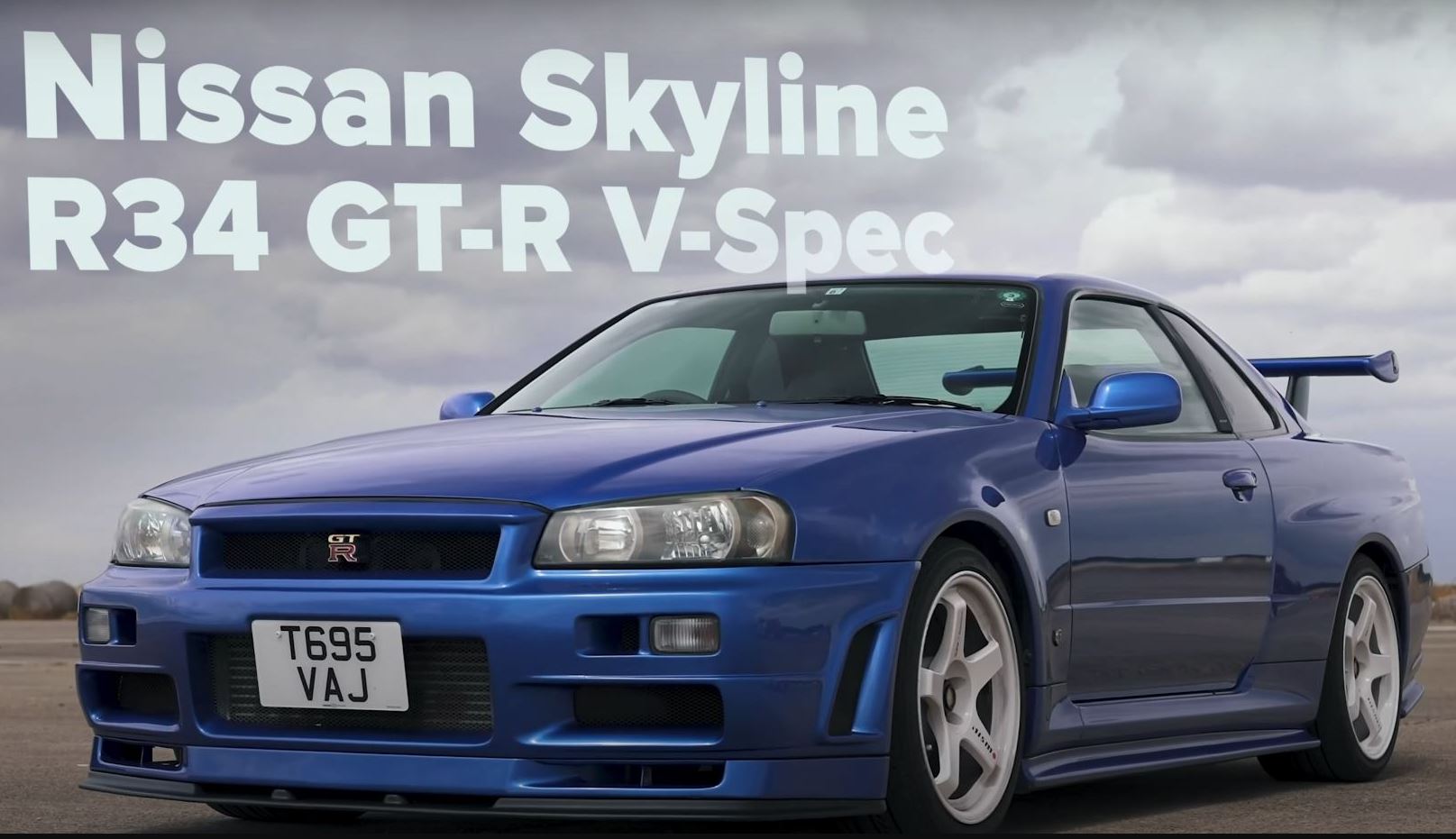 Nissan Skyline R34 GT-R V-Spec, sportive japonaise popularisée par la culture Gran Turismo