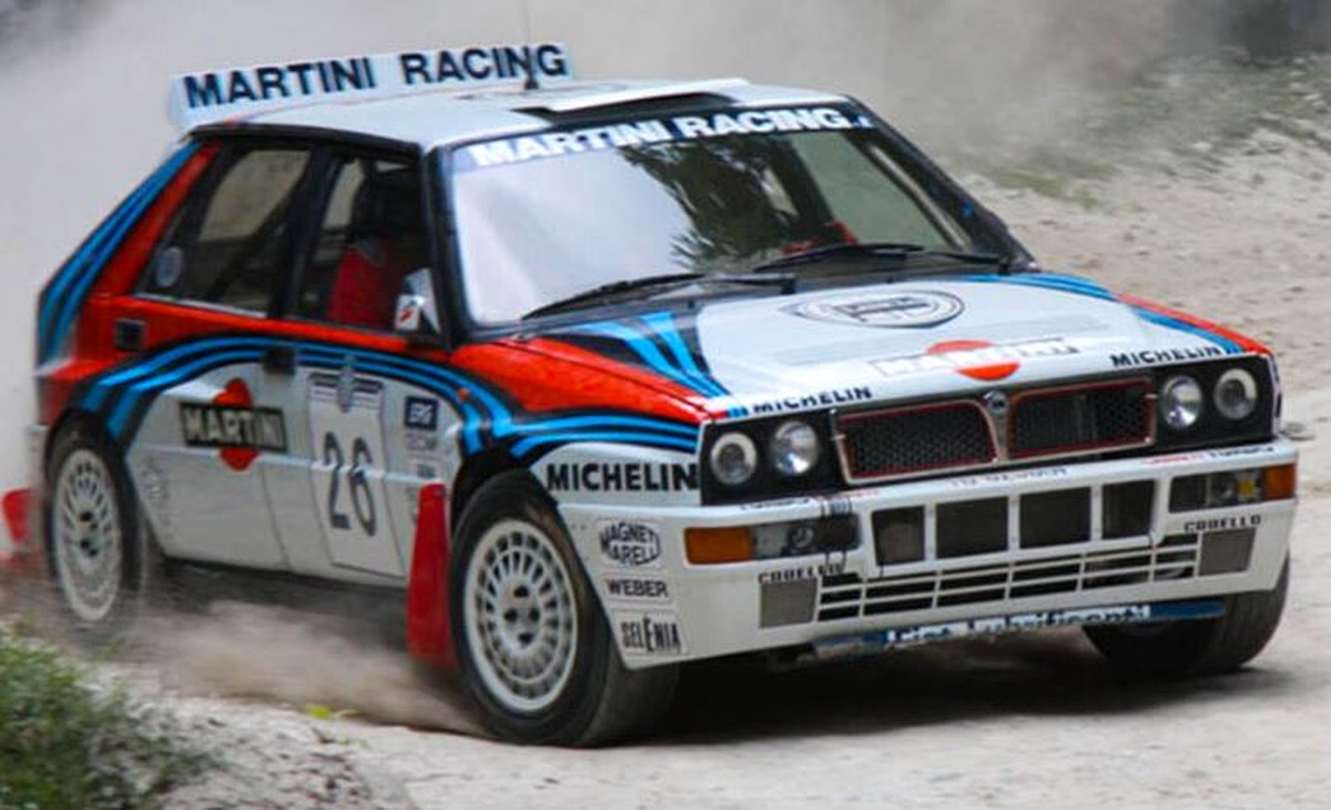 Lancia Delta Integrale de rallye aux couleurs Martini Racing, Lancia la plus emblématique de notre sélection