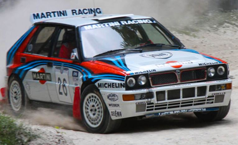 Lancia Delta Integrale de rallye aux couleurs Martini Racing, Lancia la plus emblématique de notre sélection