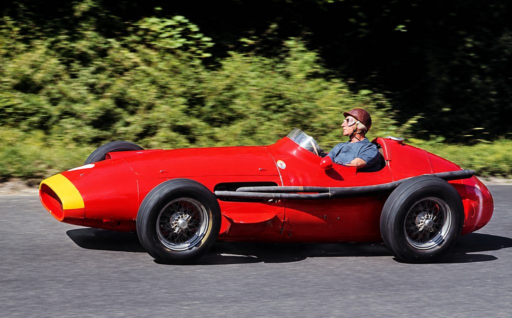 Maserati 250F de course en action