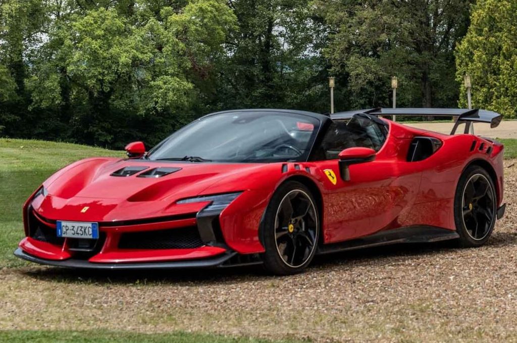 Ferrari SF90 Stradale, modèle régulièrement attribué à Kylian Mbappé