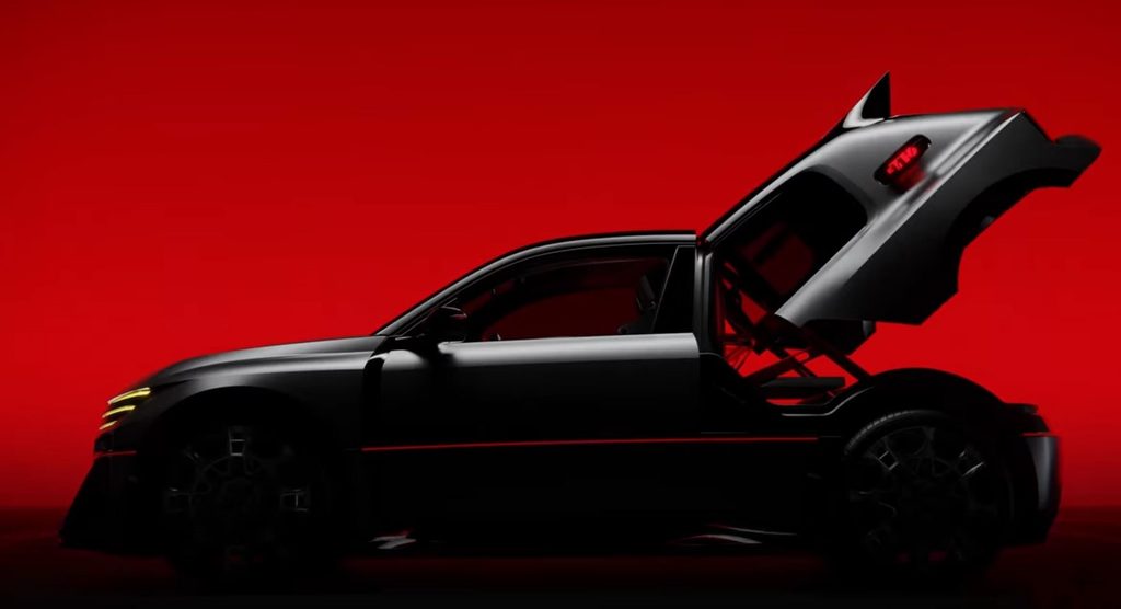Peugeot E-T16 Concept de profil avec son capot arrière relevé, dévoilant sa structure inspirée de la compétition