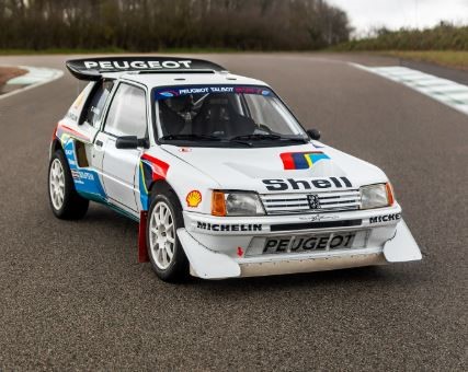 Peugeot 205 T16 Evolution 2 de rallye en Groupe B