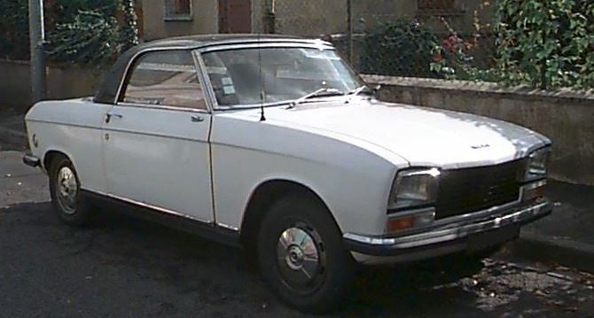 Peugeot 304 Cabriolet de 1970 retrouvée dans son état d’origine